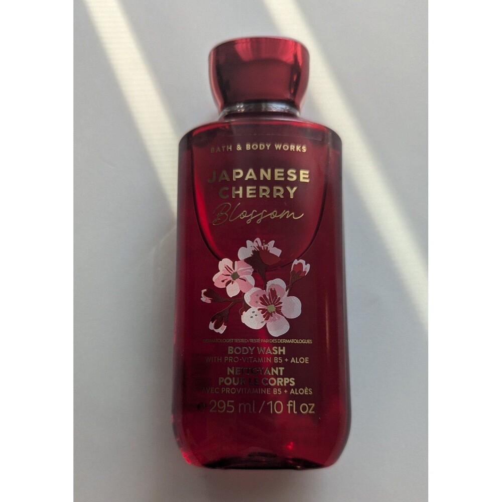 Body & Body Works Japanese cherry blossom body wash 10 fluid oz